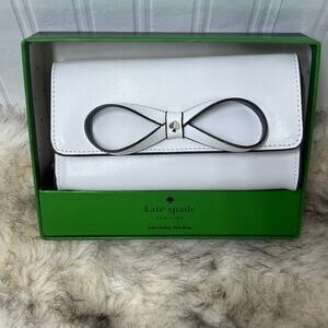 Kate Spade Buckle waist bag White with Bow.